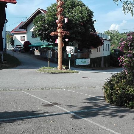 Tumeltsham Gasthaus Schachinger מראה חיצוני תמונה